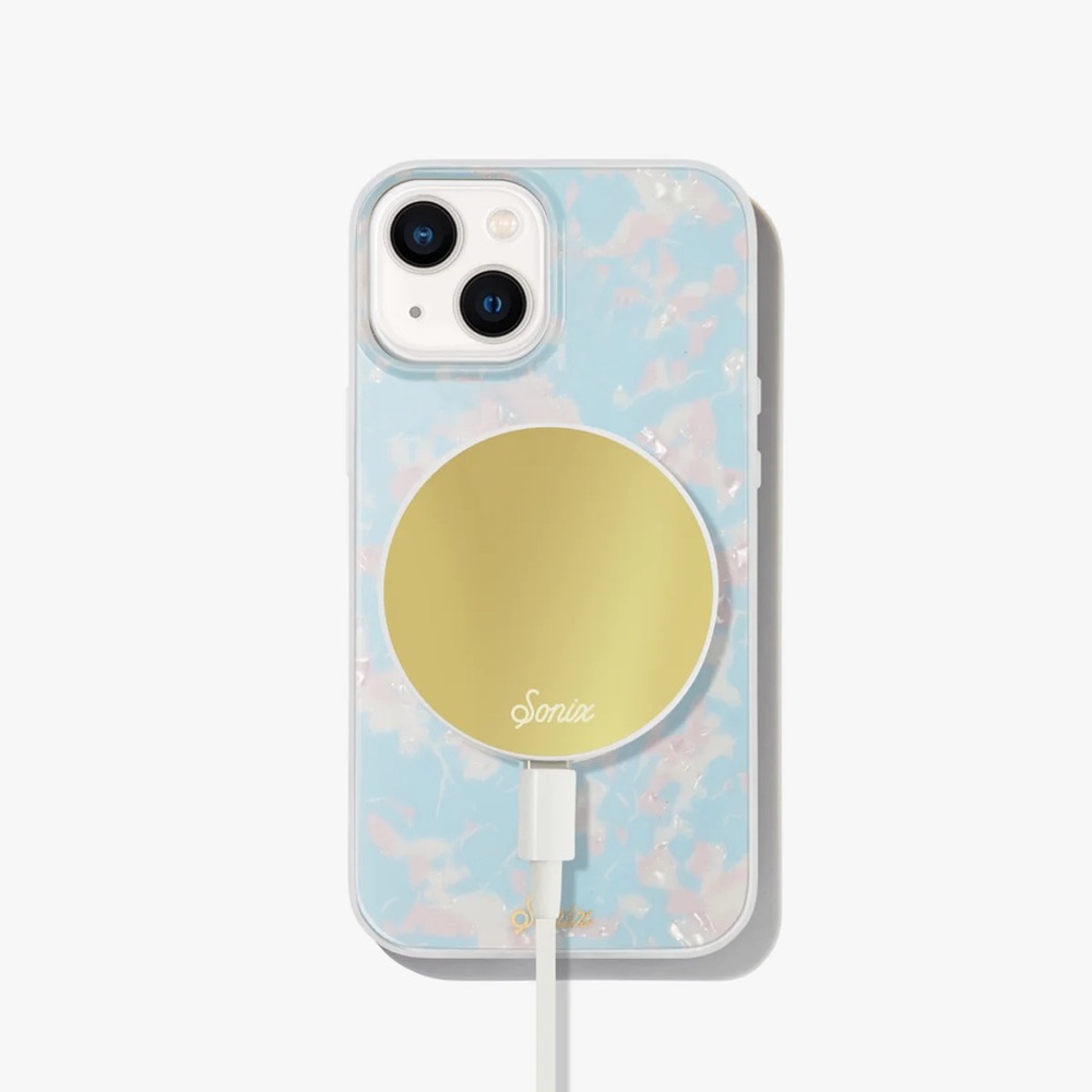 Sonix Iphone Maga Case and Charger